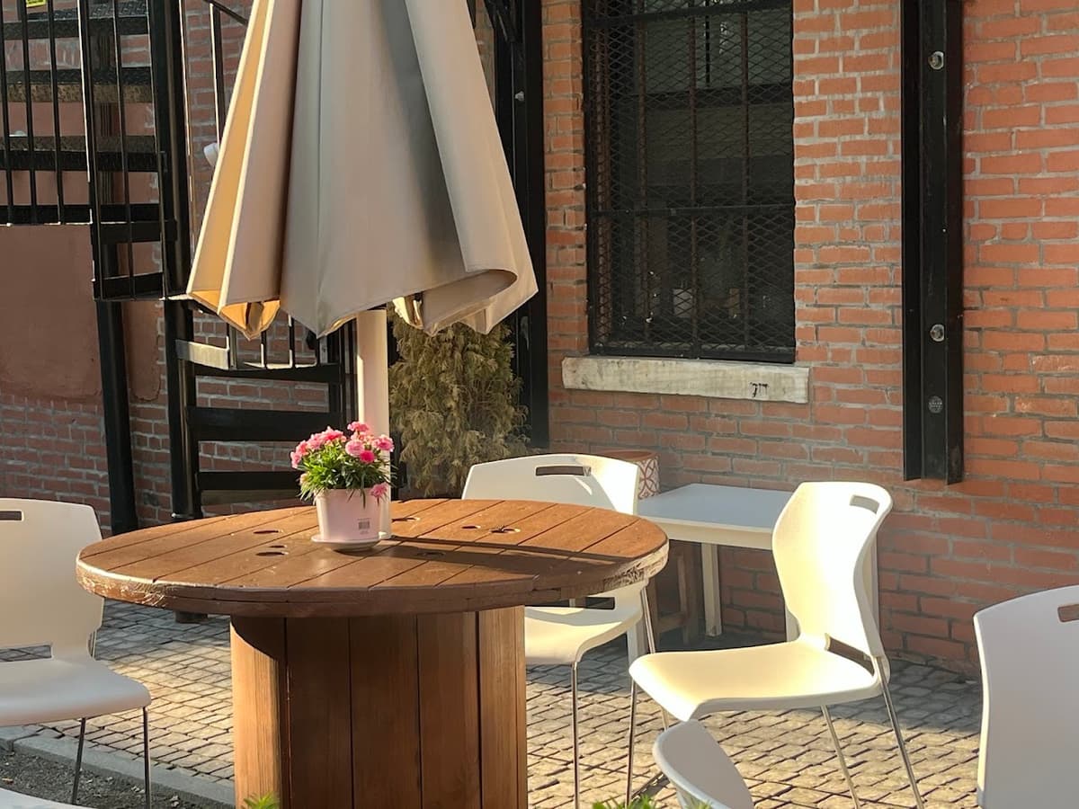 Green Haus Cafe in Boston