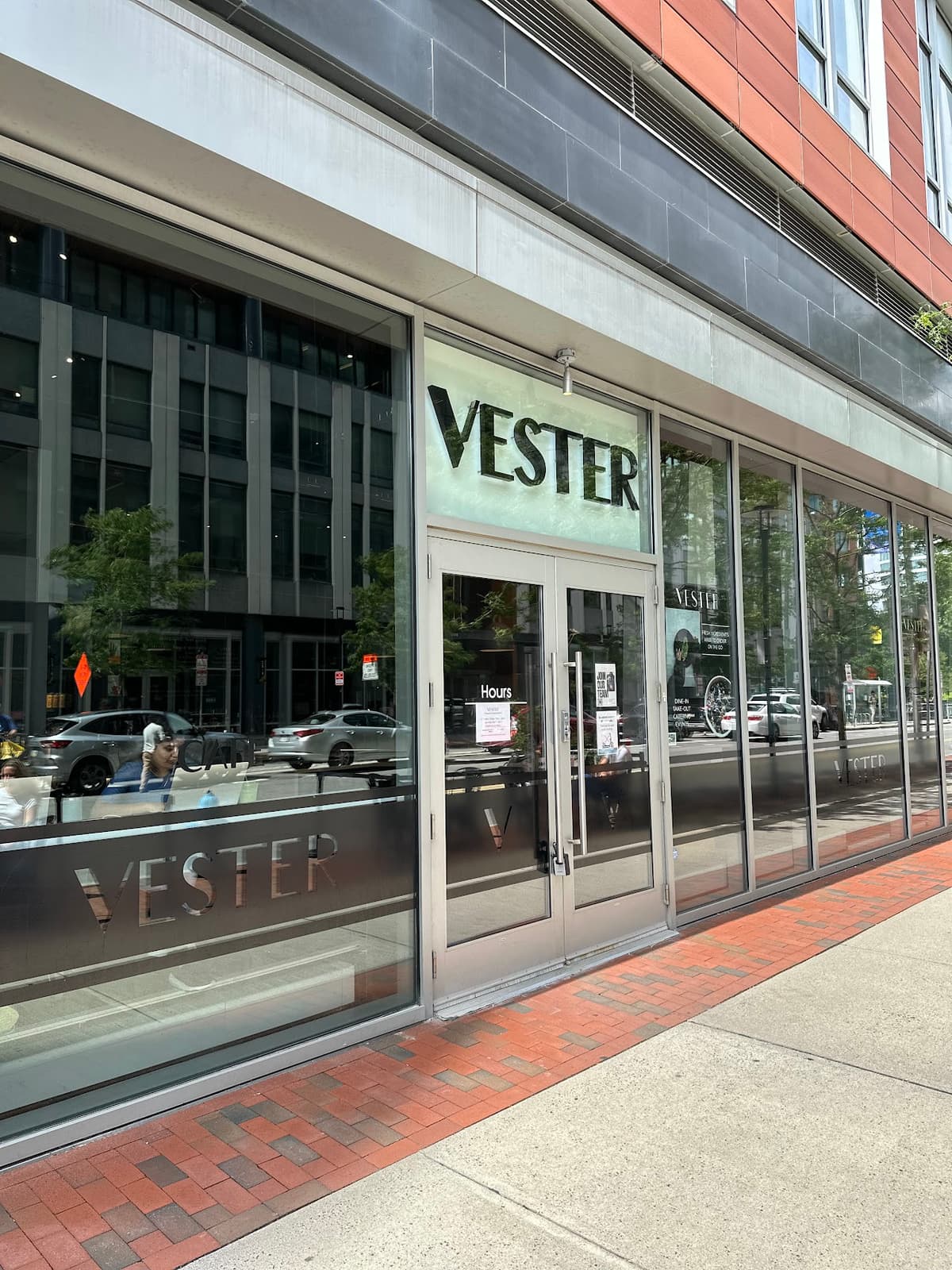 Vester in Boston