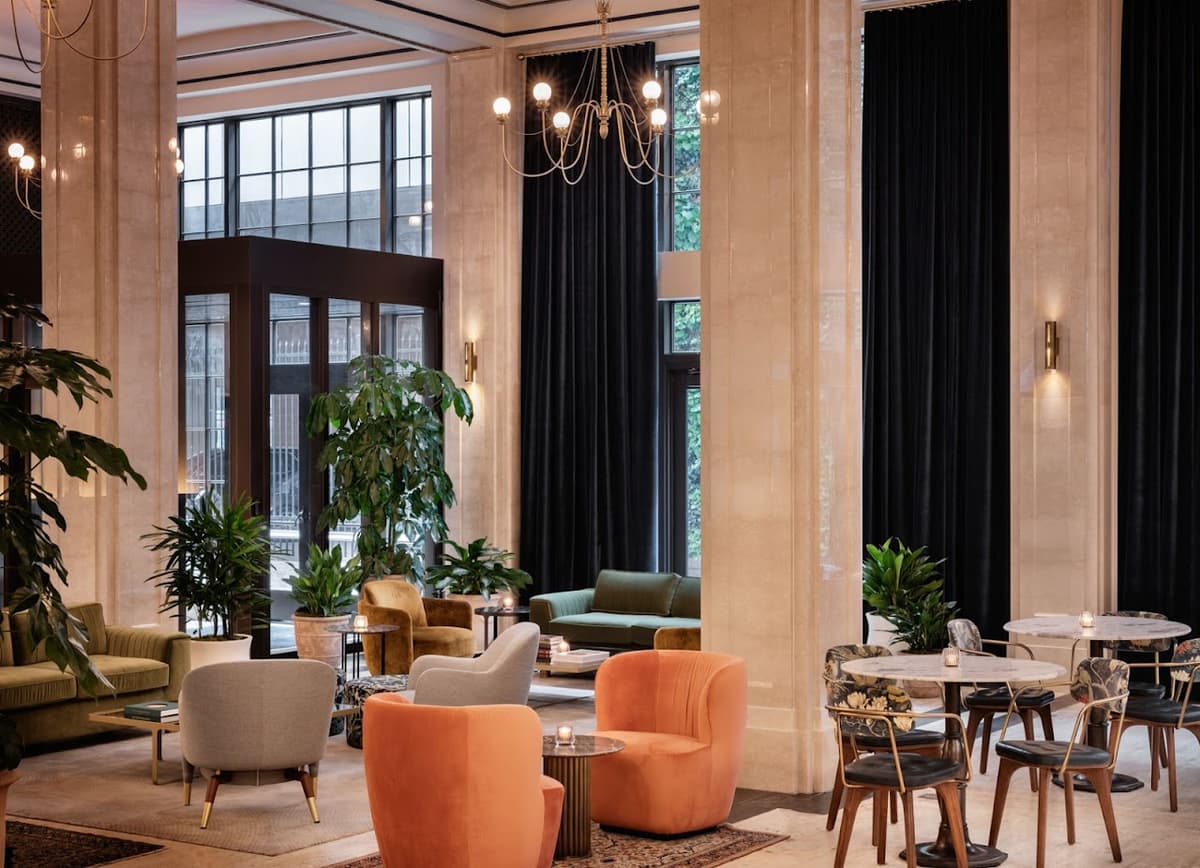 Bar Rotunda in Detroit