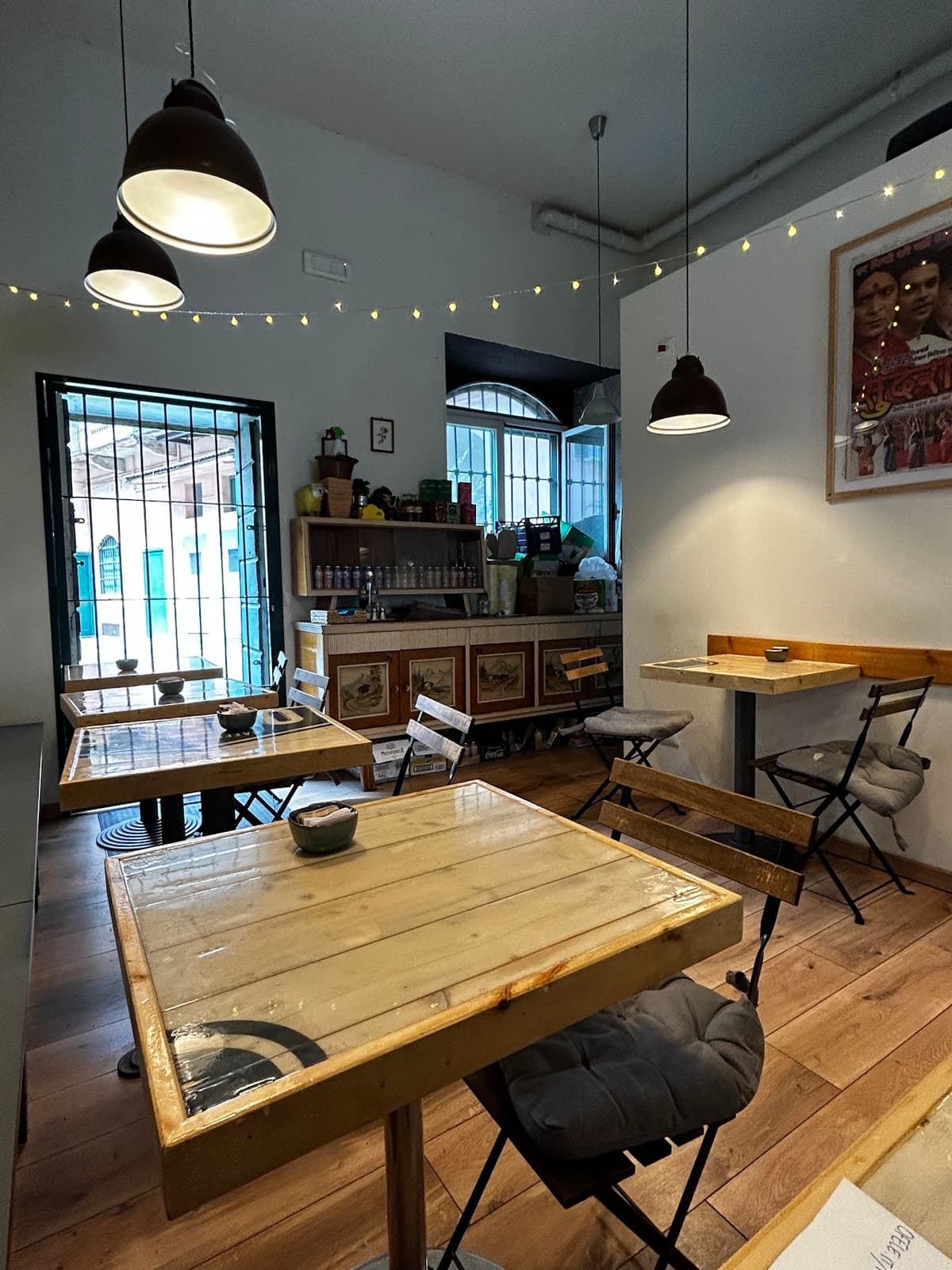 Ofelé. Caffè & Coccole in Milan