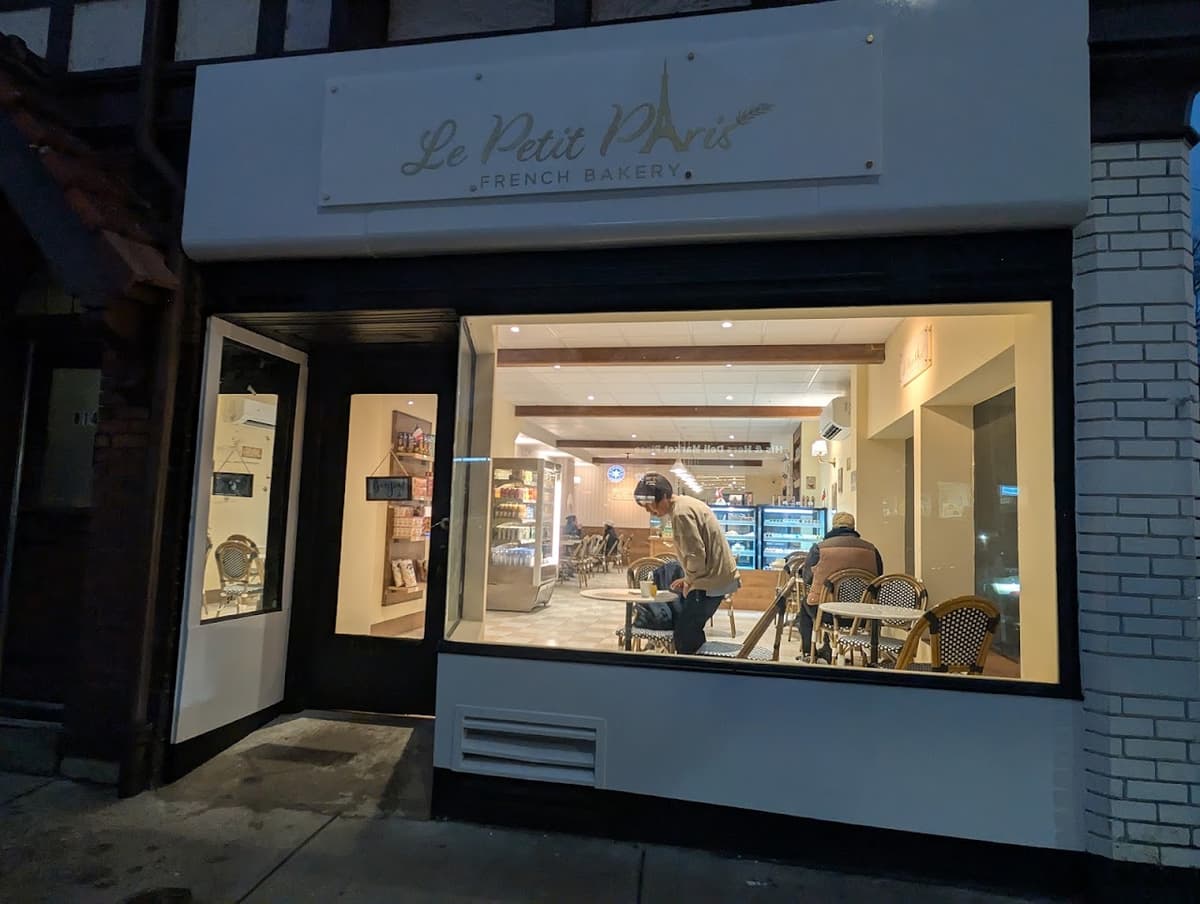 Le Petit Paris in New York City