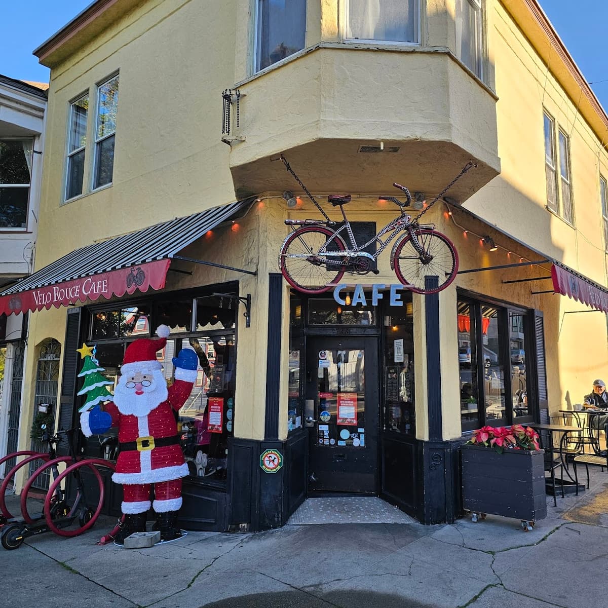 Velo Rouge Cafe in San Francisco