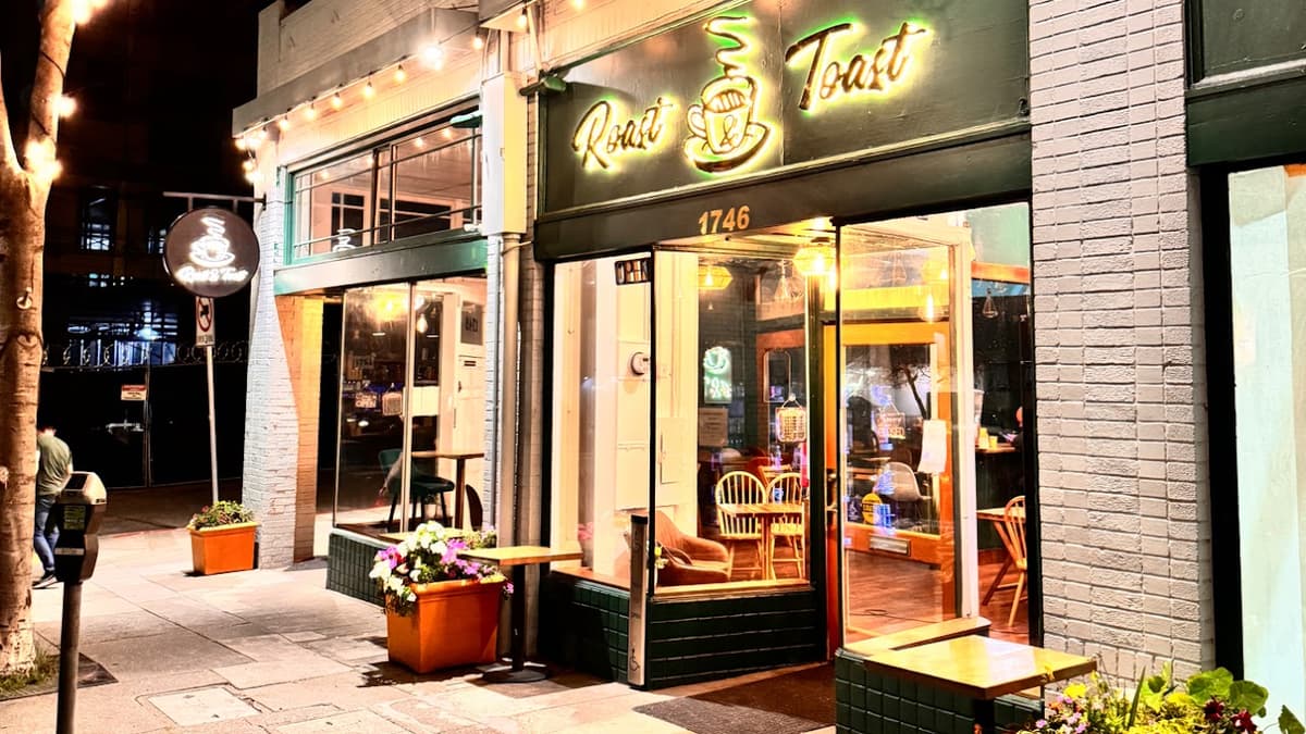 Roast & Toast Cafe in Berkeley