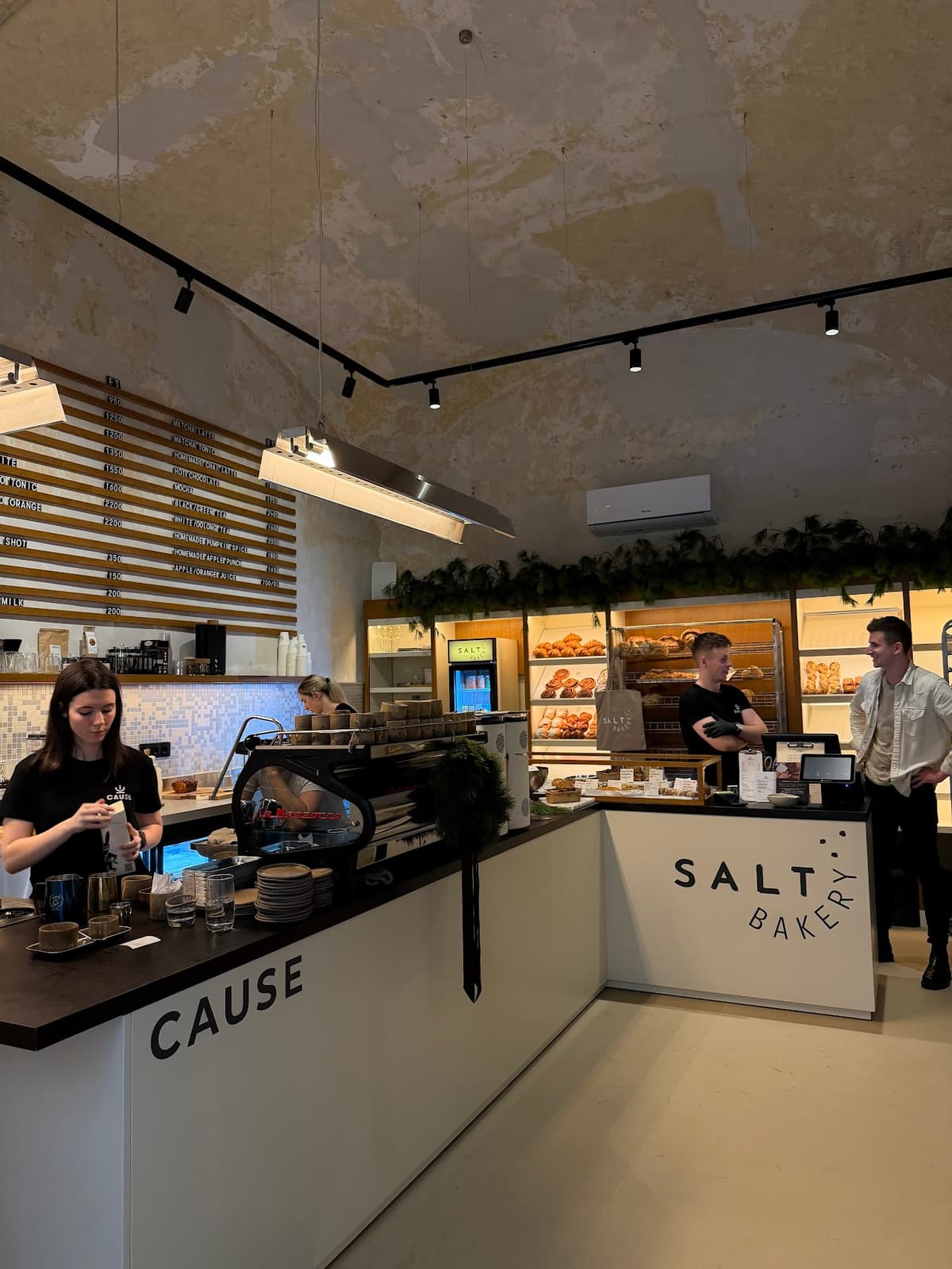 SALT Bakery x CAUSE Coffee in Budapest