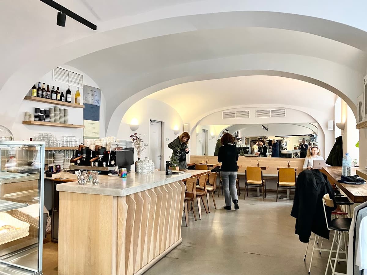 Jonas Reindl Coffee Roasters in Vienna